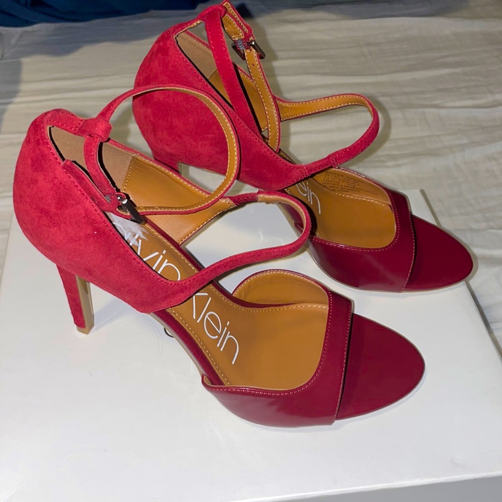 Red Calvin Klein heels 👠